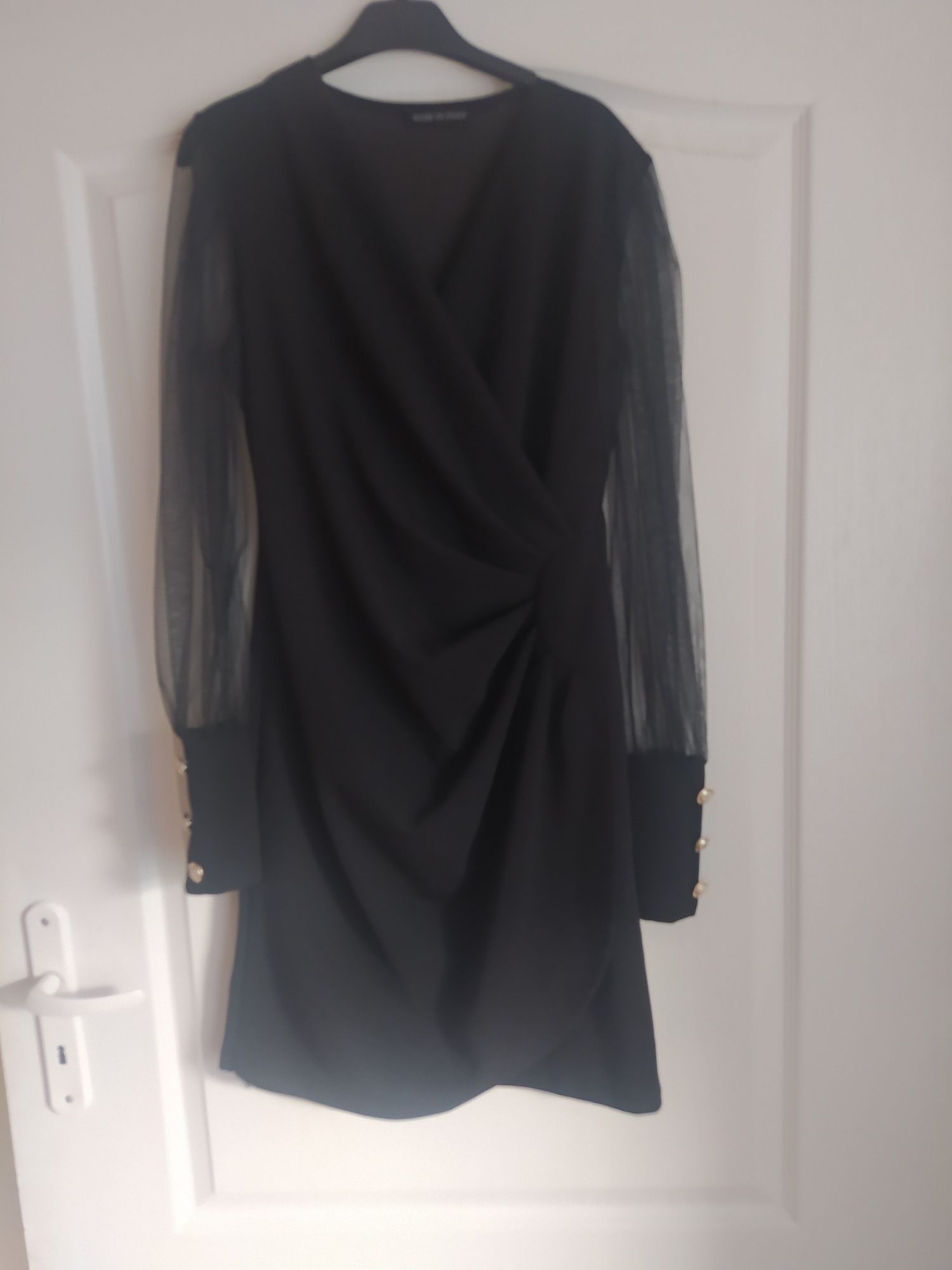 Mała czarna elegancka sukienka rękaw z tiulu S/M