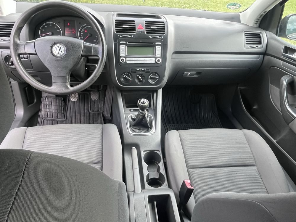 Golf V 1.6 MPi 102km