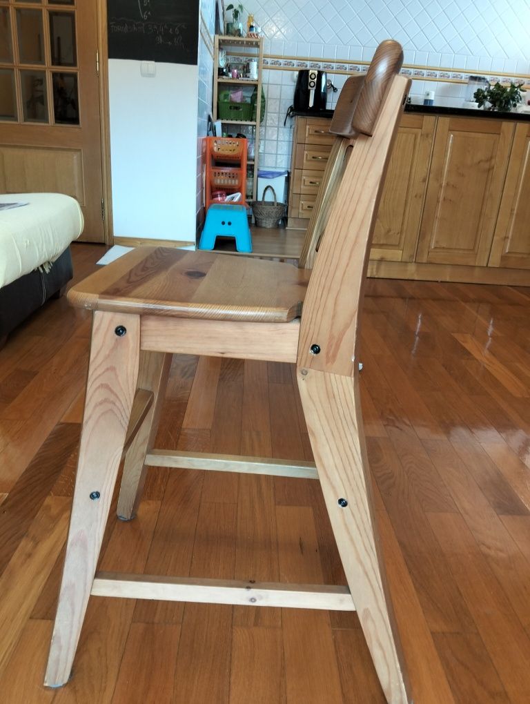 Cadeira junior IKEA como nova