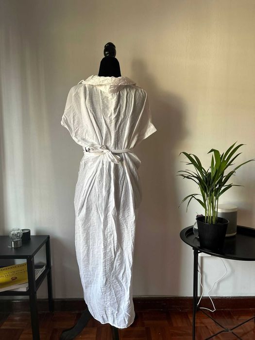 Vestido (ou Blusa/Túnica longa, dependendo do comprimento exato)