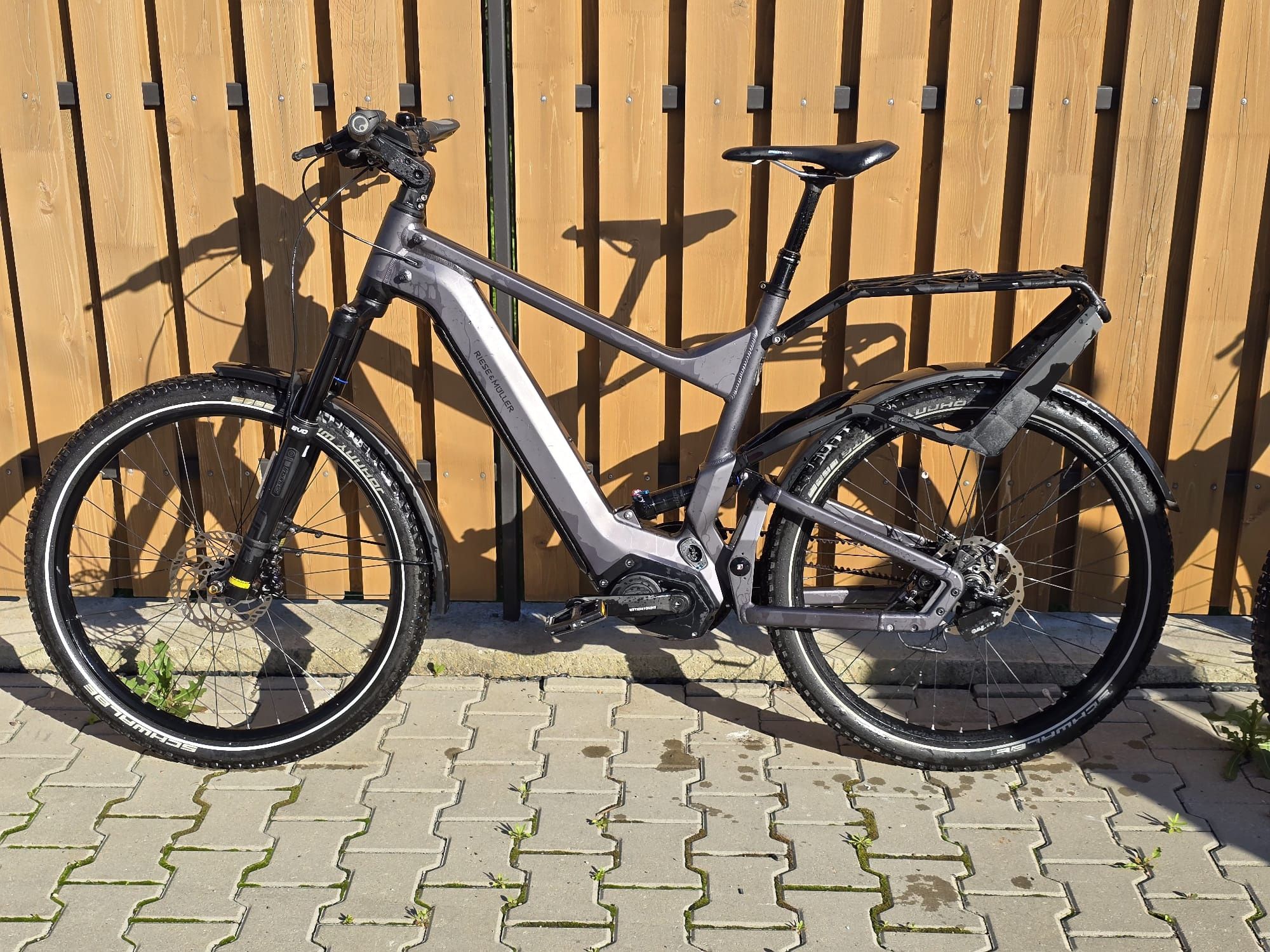 Bicicleta elétrica Riese&Muller Delite Rohloff de 14 velocidades.