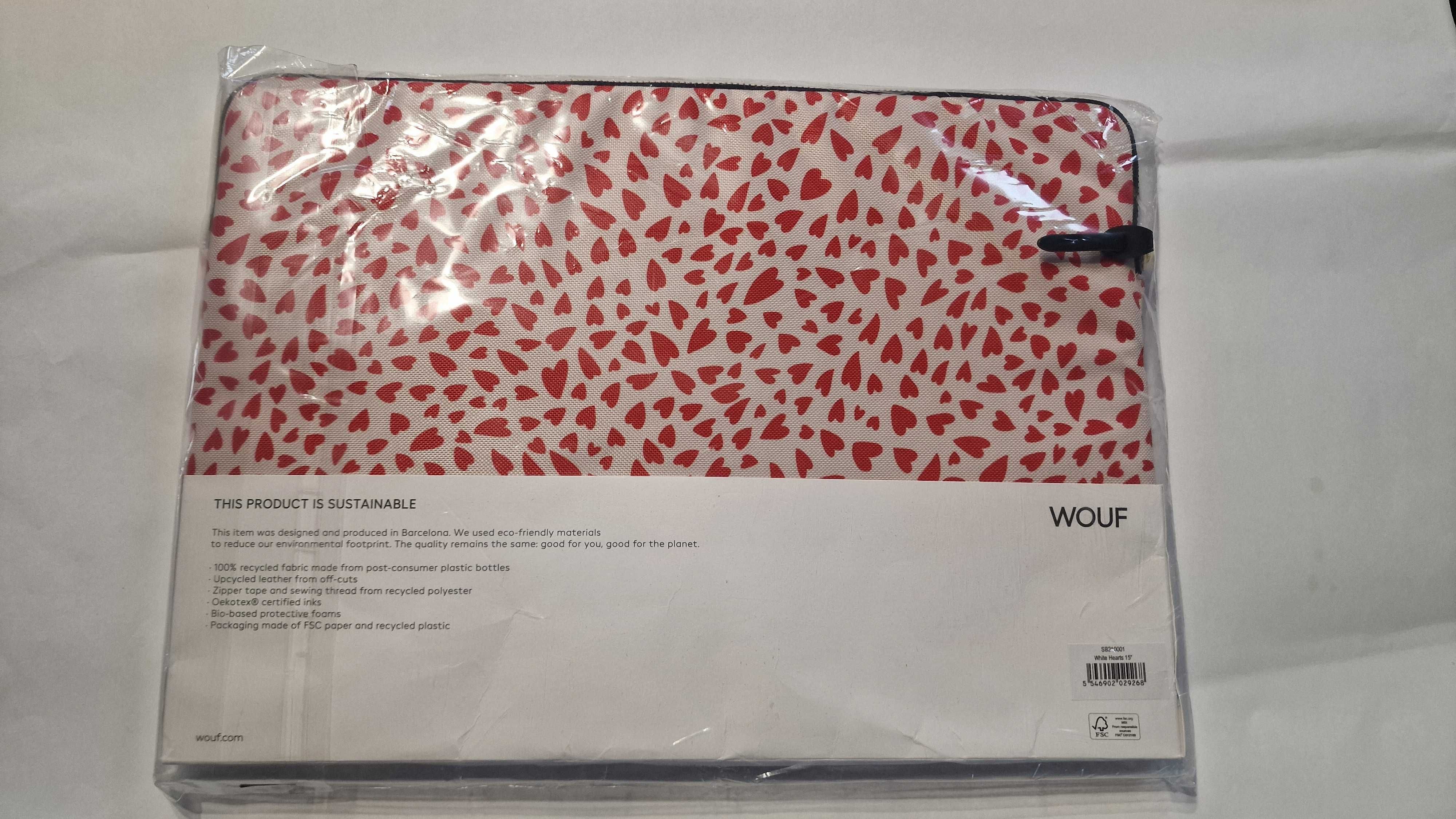 WOUF Torba na laptop 15 i 16" -  nowa folia serduszka