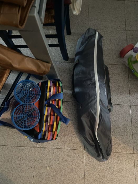 Berço e parquinho