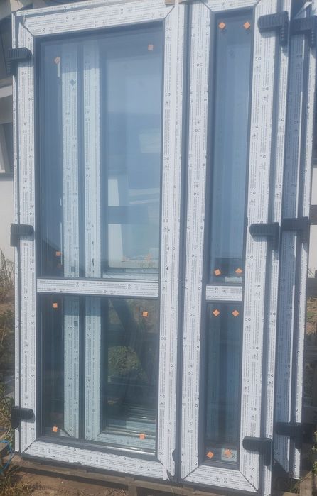 Drzwi zewnętrzne PCV do domu biura sklepu