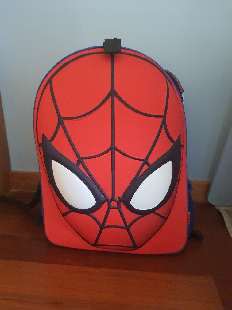 Mochila Spider Man 3D +oferta. Marvel