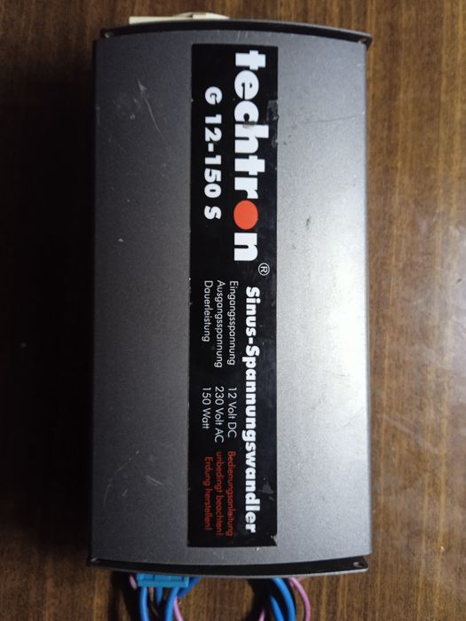 Перетворювач з 12v в 220v  (під ремонт)