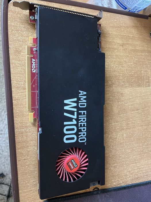 Відеокарта AMD FIREPRO W7100