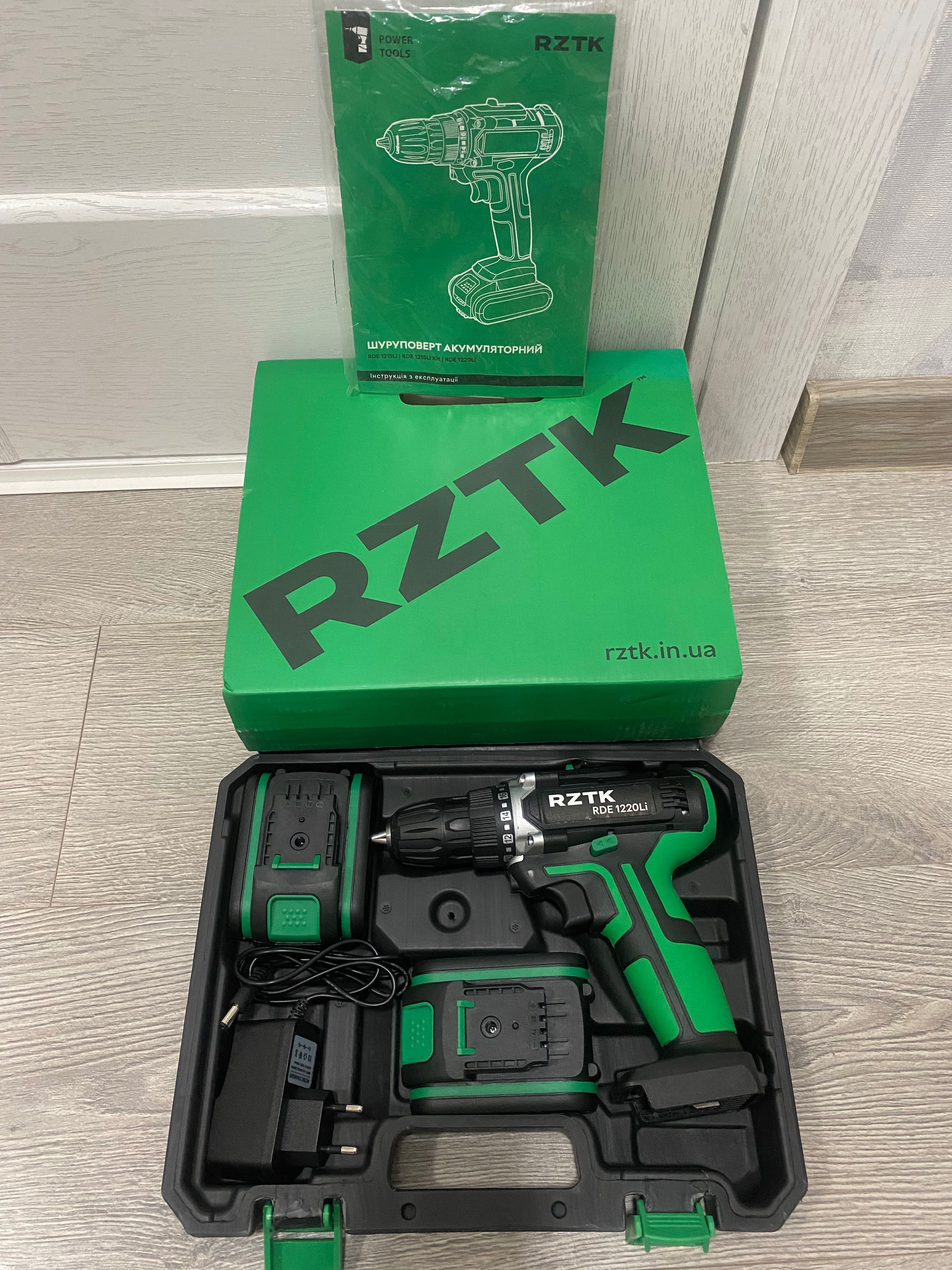 Шуруповерт RZTK 12V