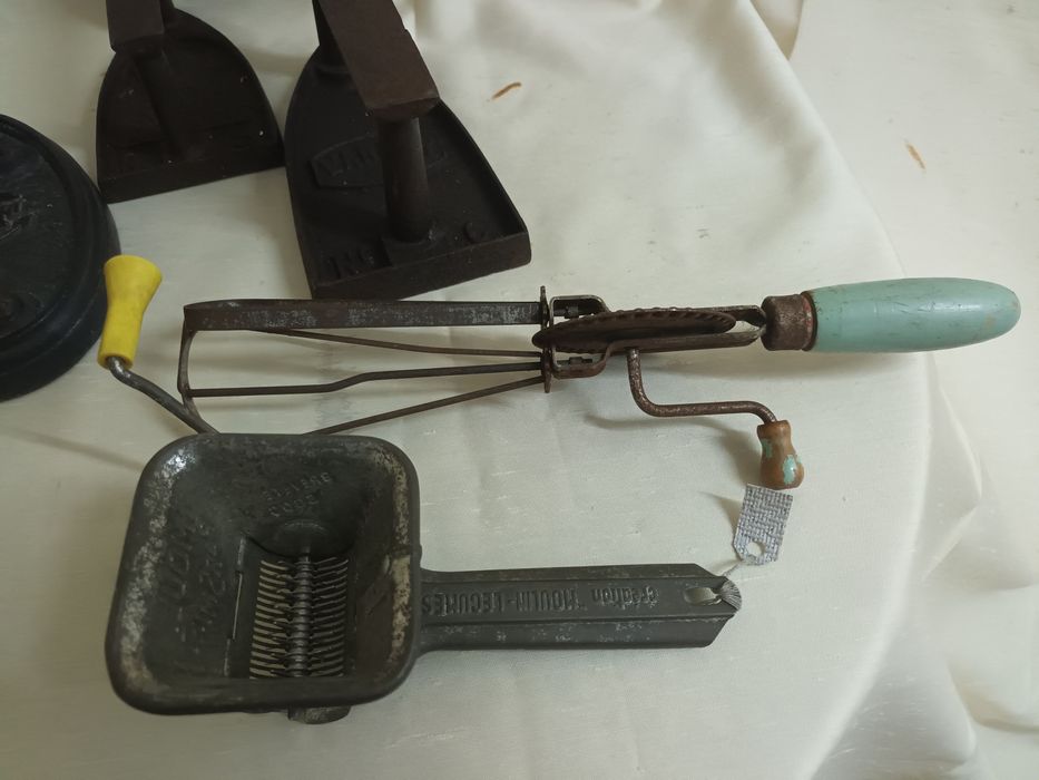 Ferro a carvão e cunhas