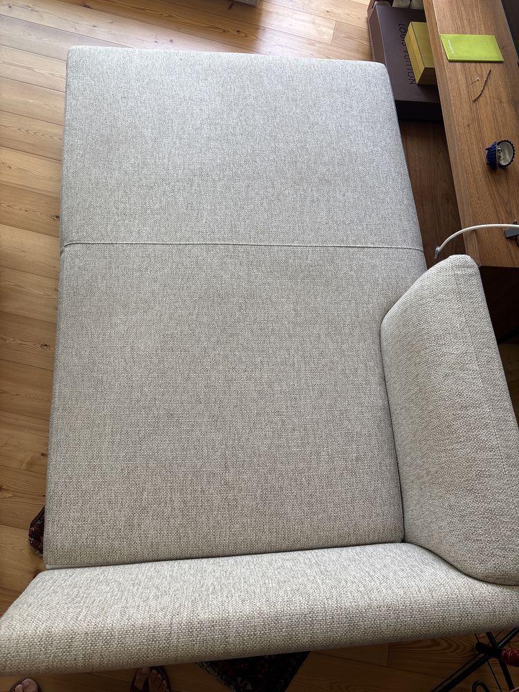 Sofa Bartolo Kinda Limpo e Higienizado