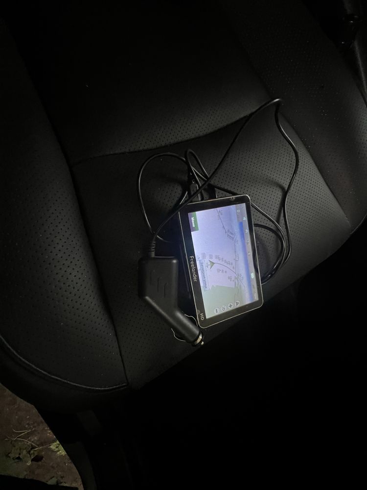 Навігатор автомобільний GPS