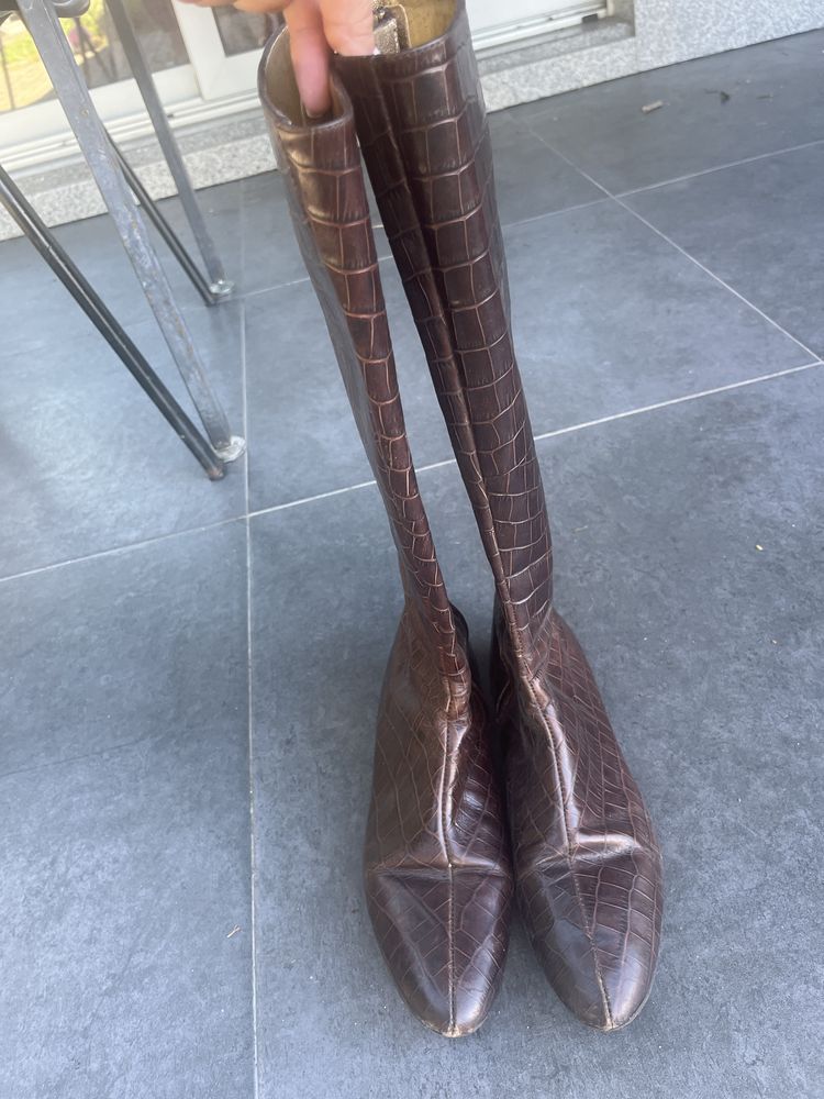 Bota de cano alto