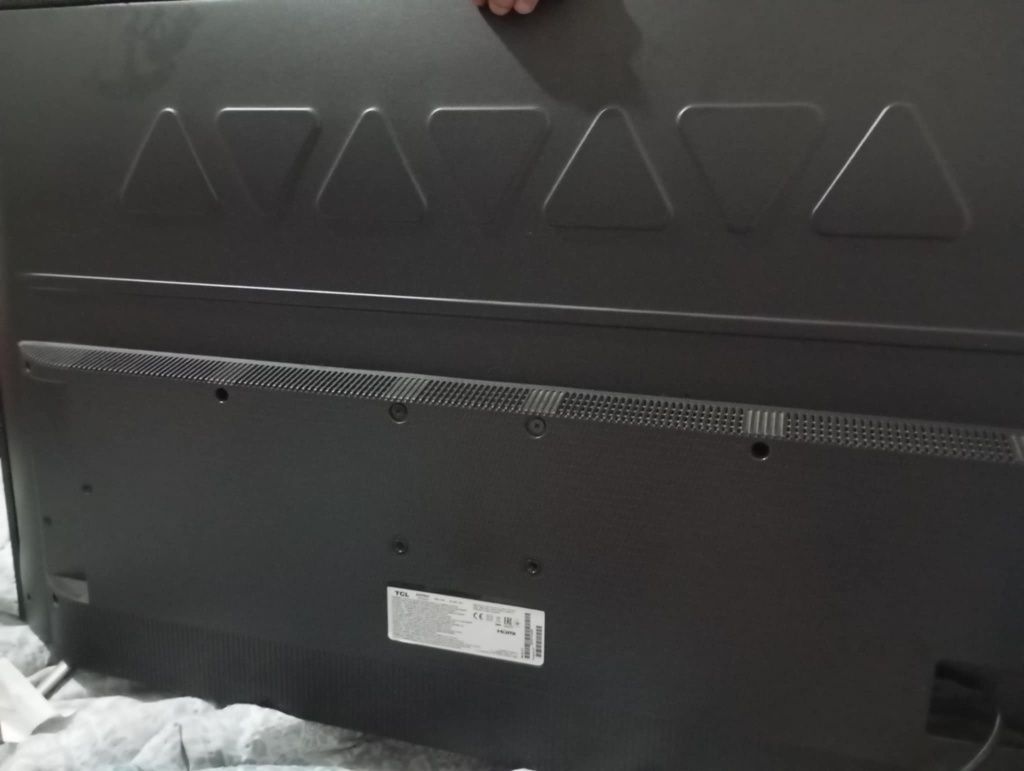 50€ TV LCD ULTRA HD 4K 43 polegadas com ecrã partido entrego em Rio t