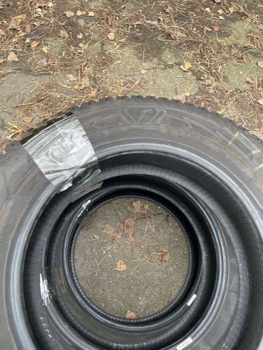GoodYear UltraGrip Arctic 2  зимова шипована гума 235/60/r18