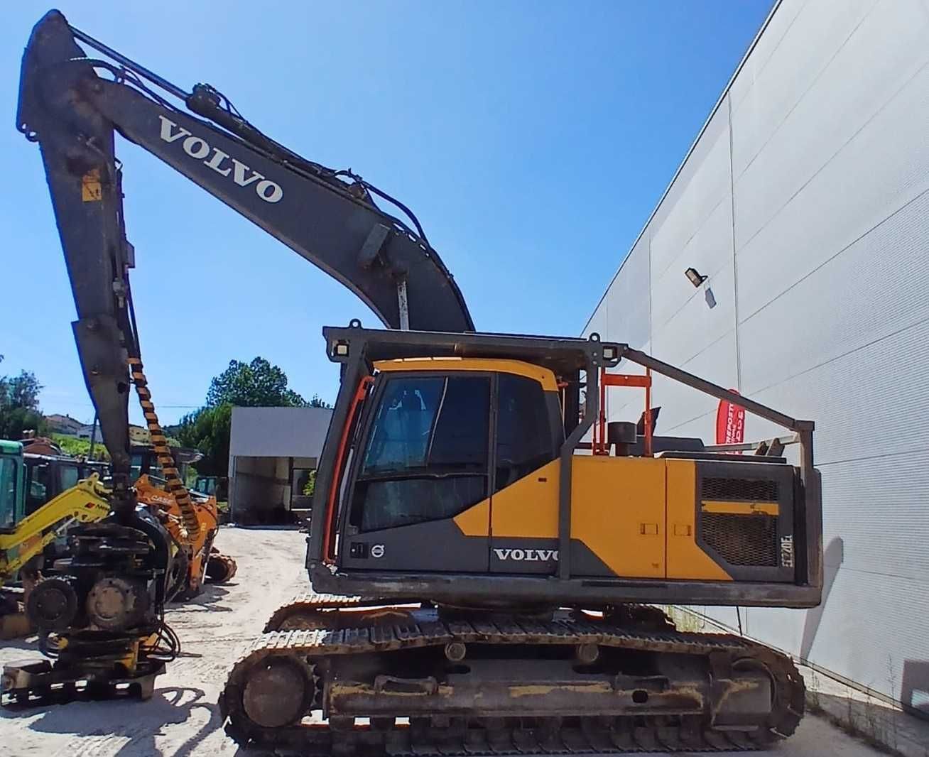 2017 Volvo EC220EL Escavadora de Rastos com cabeça de corte Ponsse
