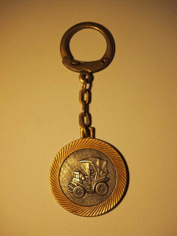 Porta chaves medalha metal Calhambeque para colecionadores