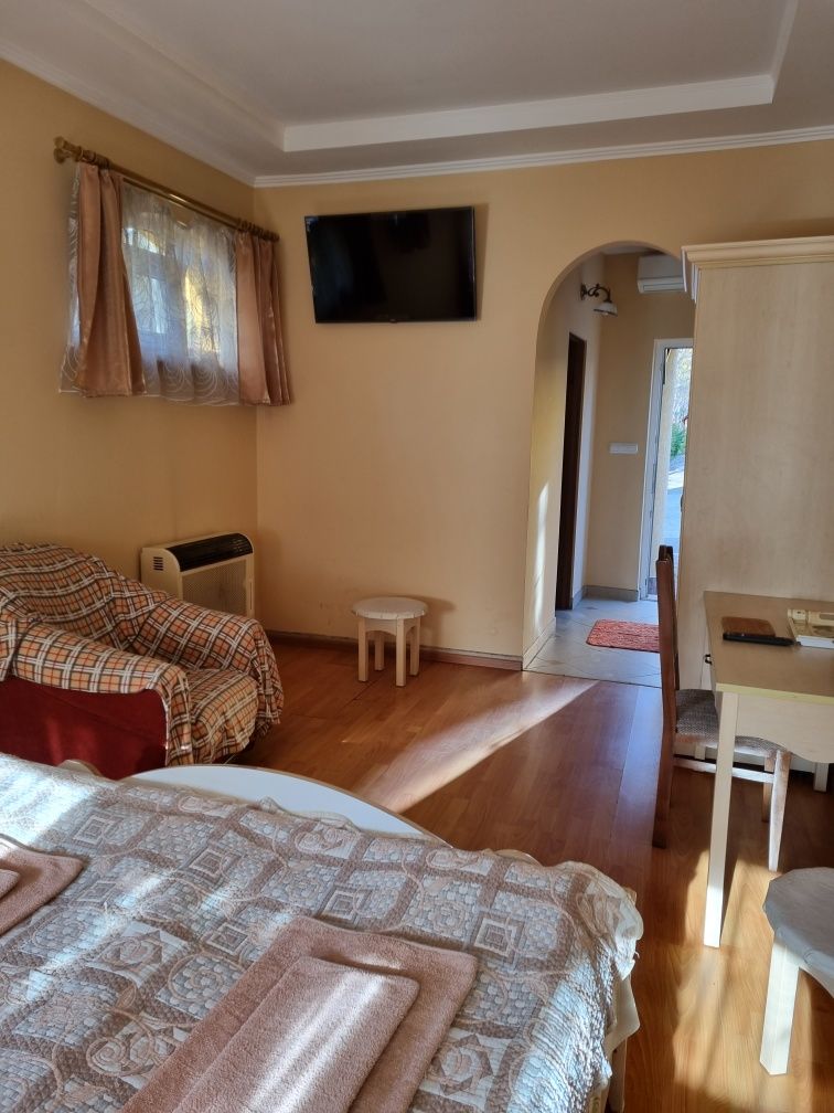 VILLA VERA Садиба біля Термального  басейну Закарпаття + парковка