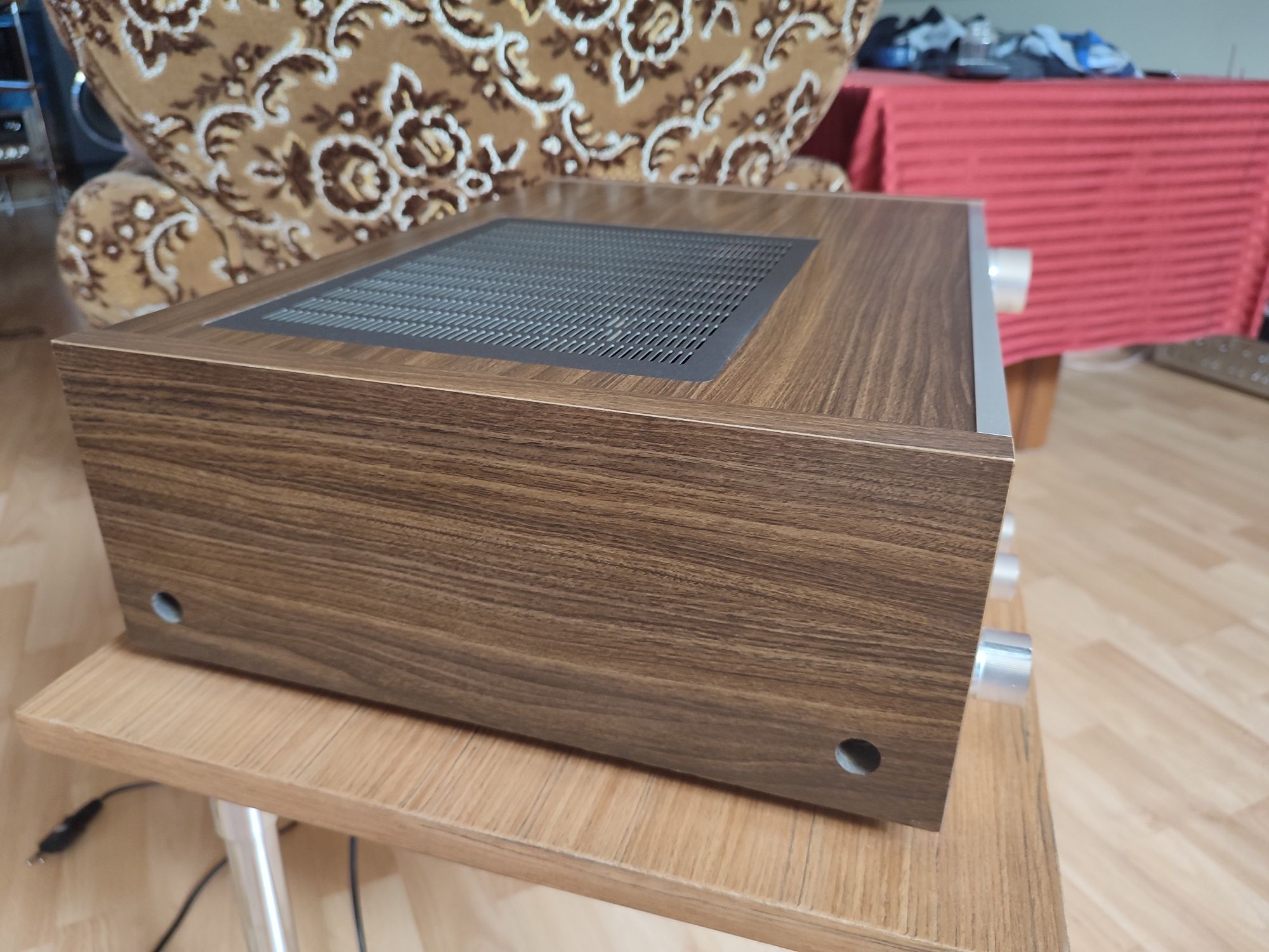 Kenwood KR-6050 amplituner