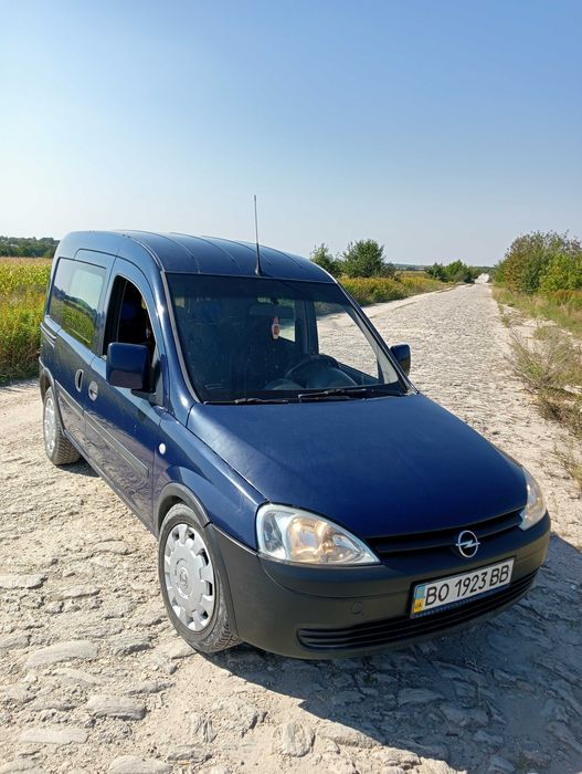 Авто Opel Combo 1,7