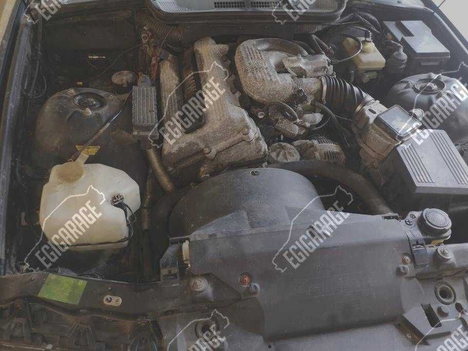 BMW E36 318is Coupe _ Para Peças