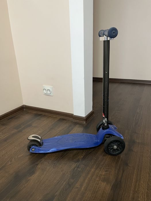 Дитячий саокат M-CRO до 50 кг.