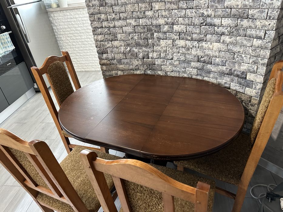 Обідній розкладний стіл + 4 стільці з масиву дуба