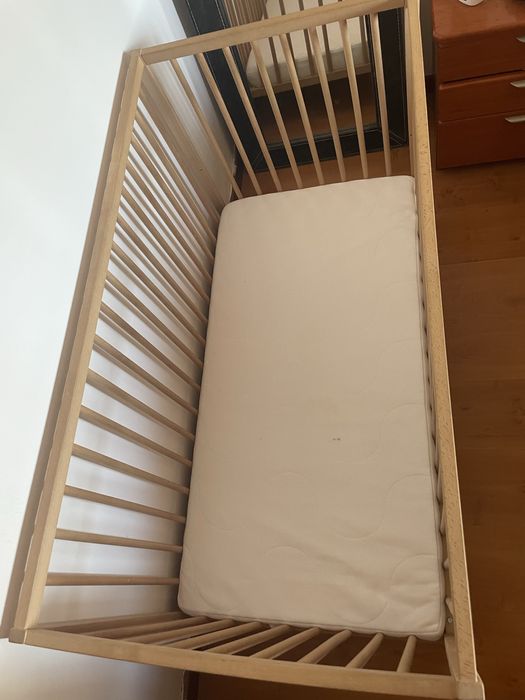 Berço SNIGLAR Ikea + Colchão KRUMMELUR