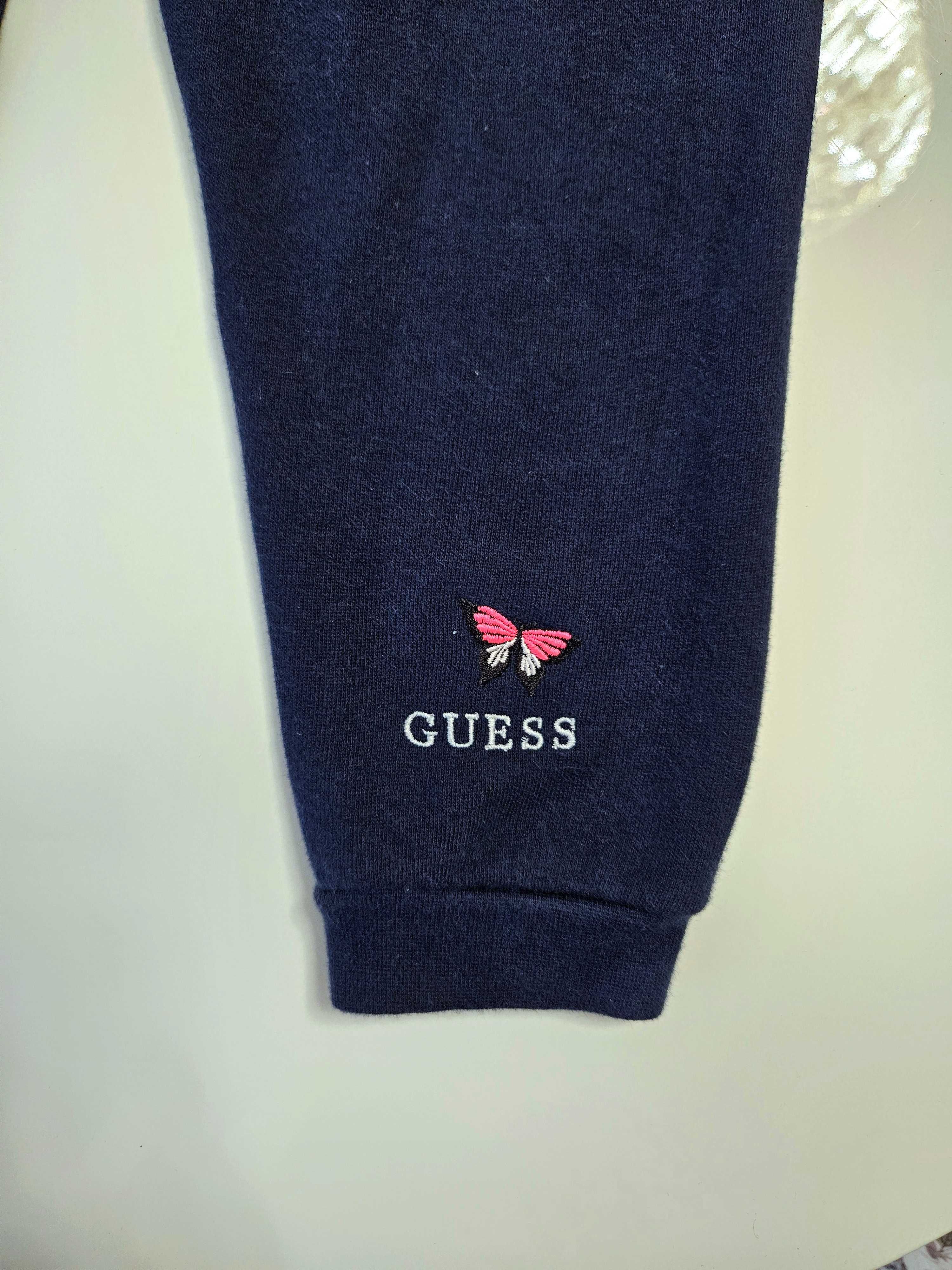 Guess! Spodnie dresowe granatowe z motylkiem roz 98