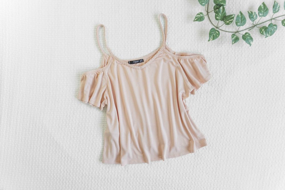 Bluzka Mango hiszpanka boho na lato wakacje przewiewna beżowa morelowa