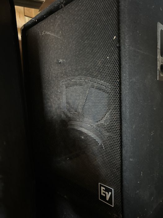 4 graves EV 18 polegadas invertidos