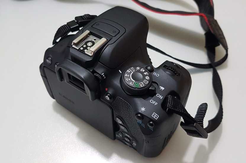 Set Canon EOS 700D 18-135mm
