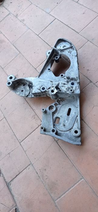 Кронштейн насоса Г\У 1.9 D 1.9 JTD  FIAT DOBLO 00-09 55180839