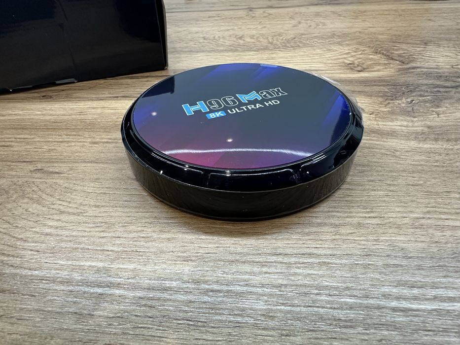 СМАРТ ТВ приставка H96 Max RK3528