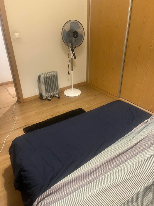 Quarto para arrendar, entrada imediata