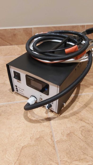 Prostownik ładowarka 12V 20A automat agm żel