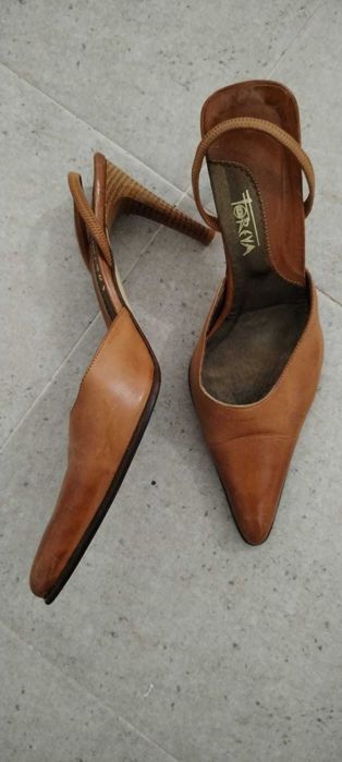 Varios pares, vendo 4€, para desocupar