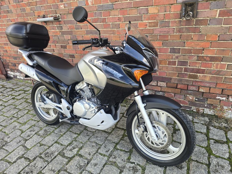 Honda XL 125 Varadero .2006r. Kufer // pług // 1 właściciel