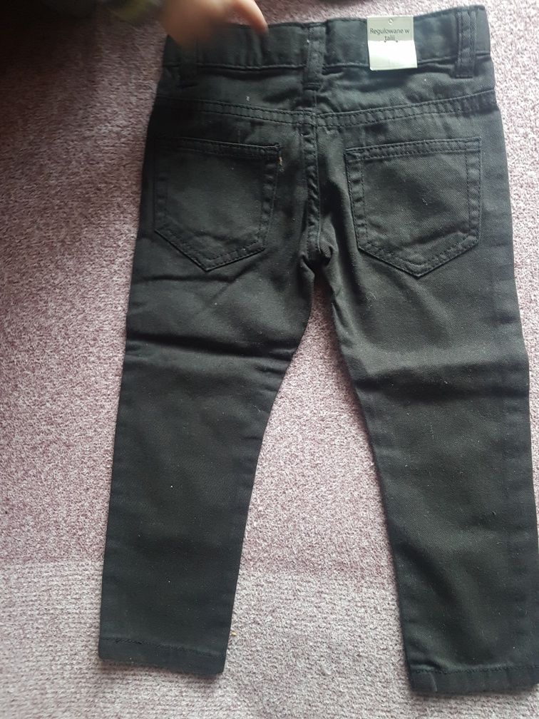 Nowe spodnie dżinsy 92