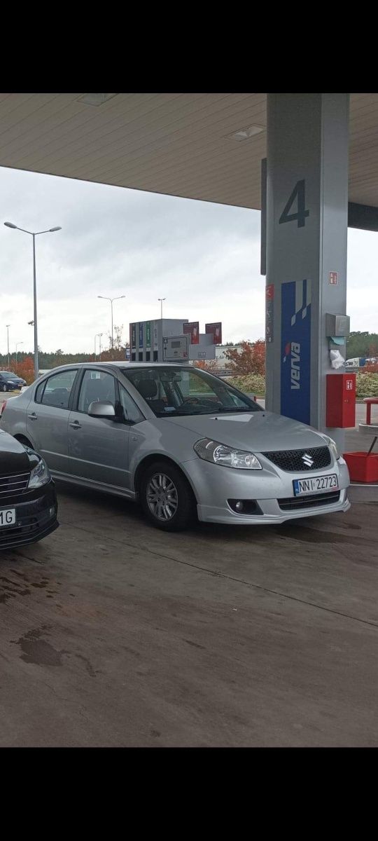 Suzuki sx4 sedan