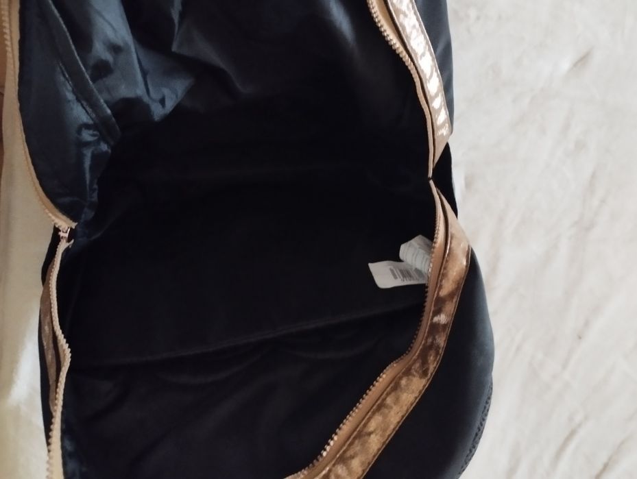 Mochila escolar miss lemon preta