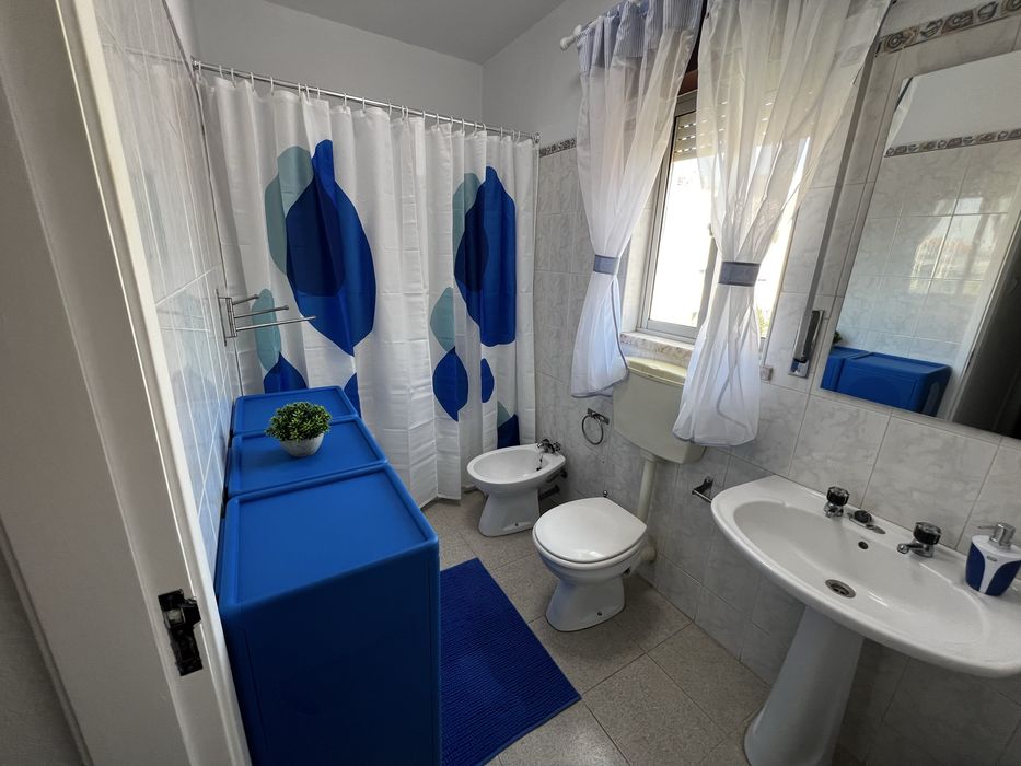 Quarto Partilhado a estrear para 2 Pessoas — Águas Livres, Amadora