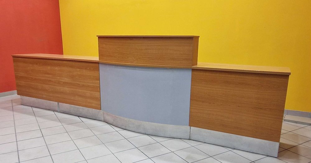 Lada sklepowa recepcyjna