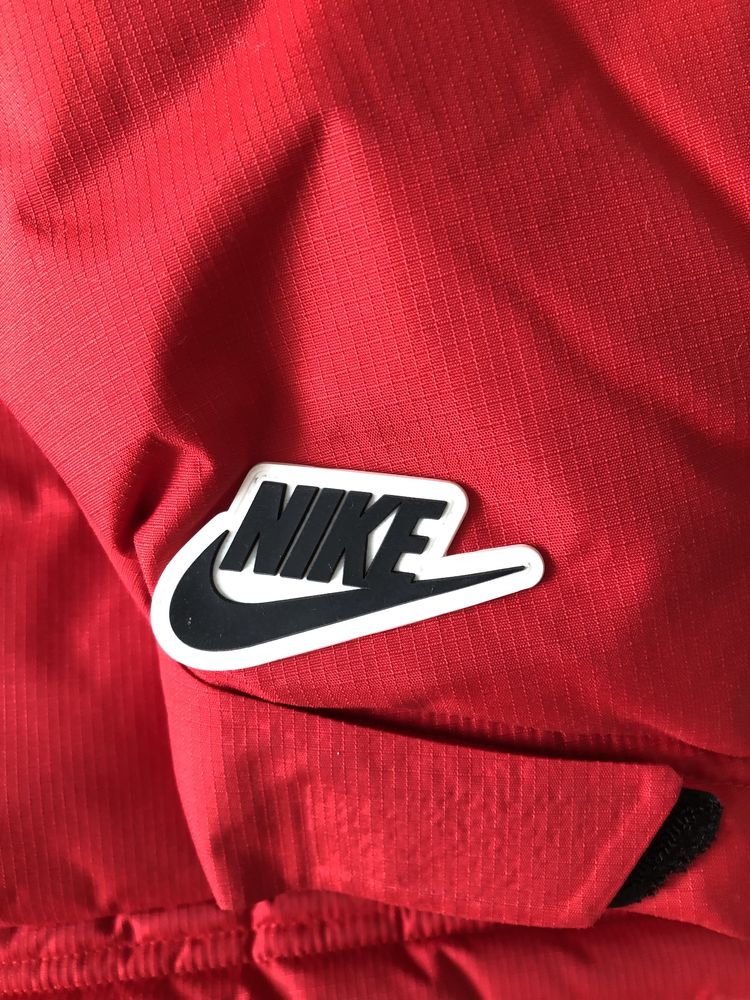 Пуховик Парка Nike розмір S