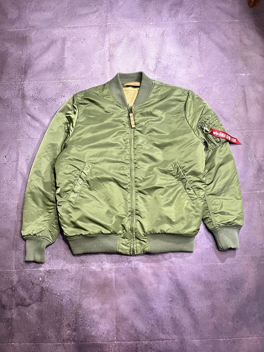 Бомбер alpha industries