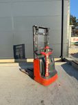 Linde L10 triplex 4,4m wózek paletowy z masztem