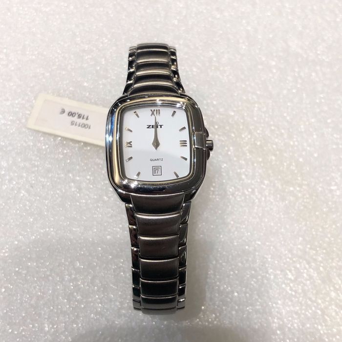 Relógio Zeit Quartz 28mmx25mm - Nunca Usado com Etiqueta