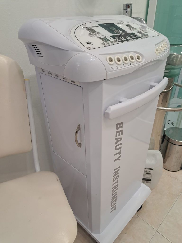 Máquina de Pressoterapia com  Infravermelhos e Eletroestimulaçao