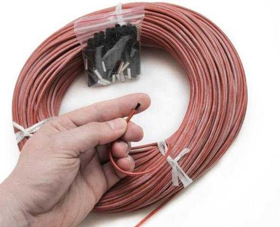 33 Ом/м. Нагрівальний (карбоновий) кабель для труб, ізоляція - силікон