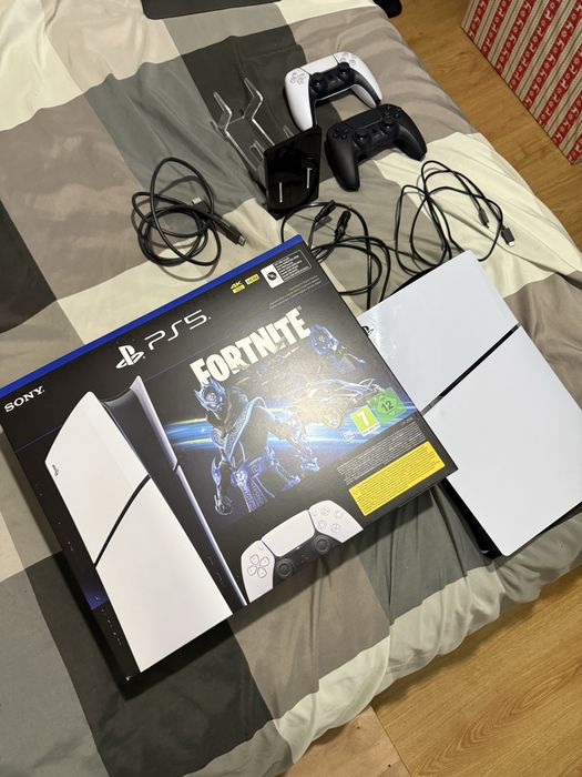 Playstation 5 versão digital 1TB (30° aniversário c/parceria Fortnite)