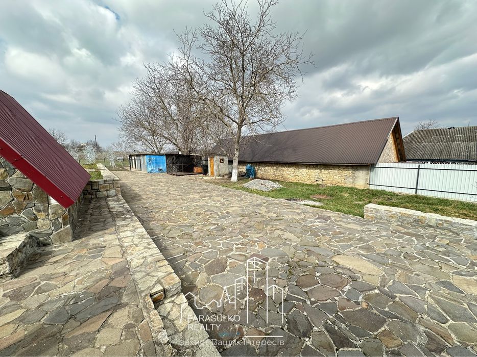 Продам дачні будинки біля річки